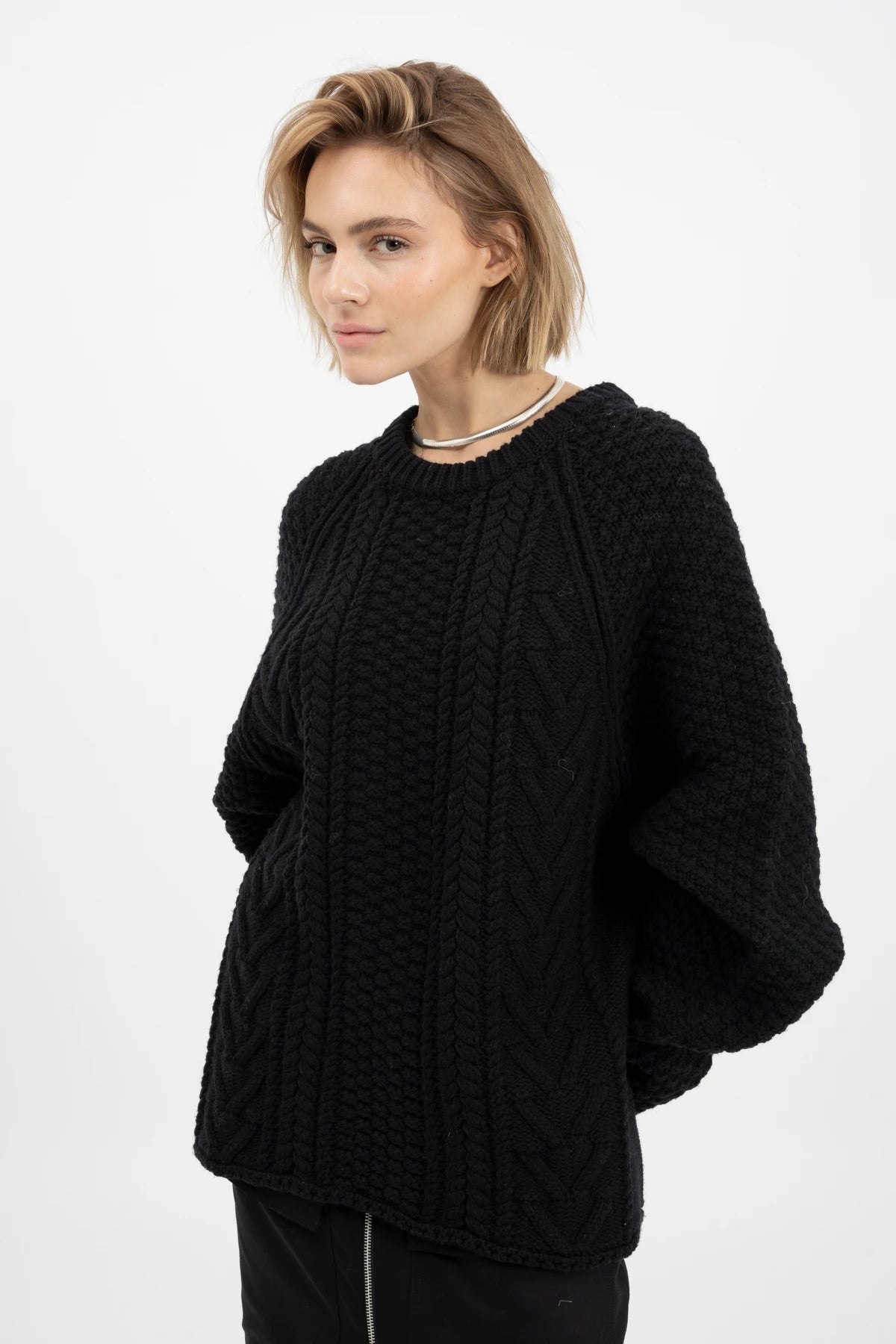 KARLINA Sweater Black