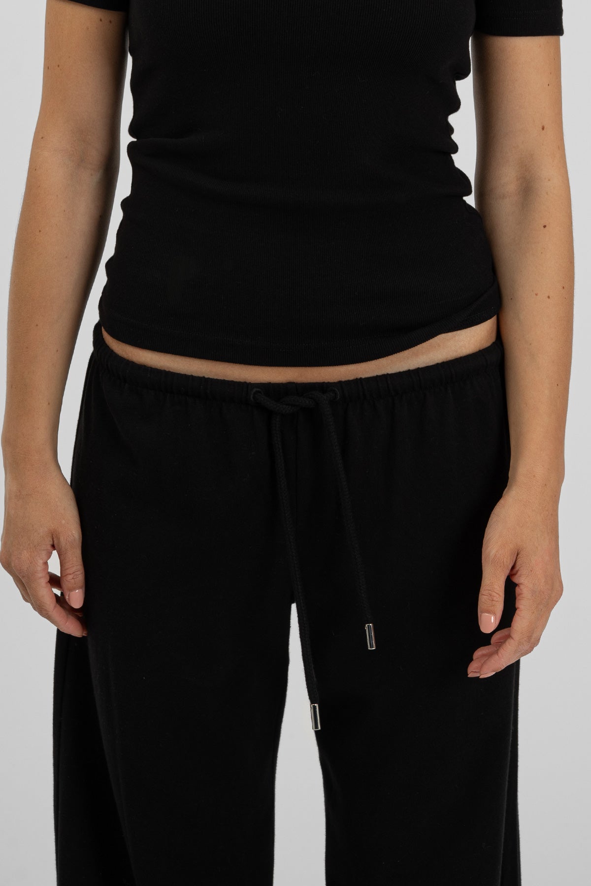 bp ICONIC 020 Flares Black