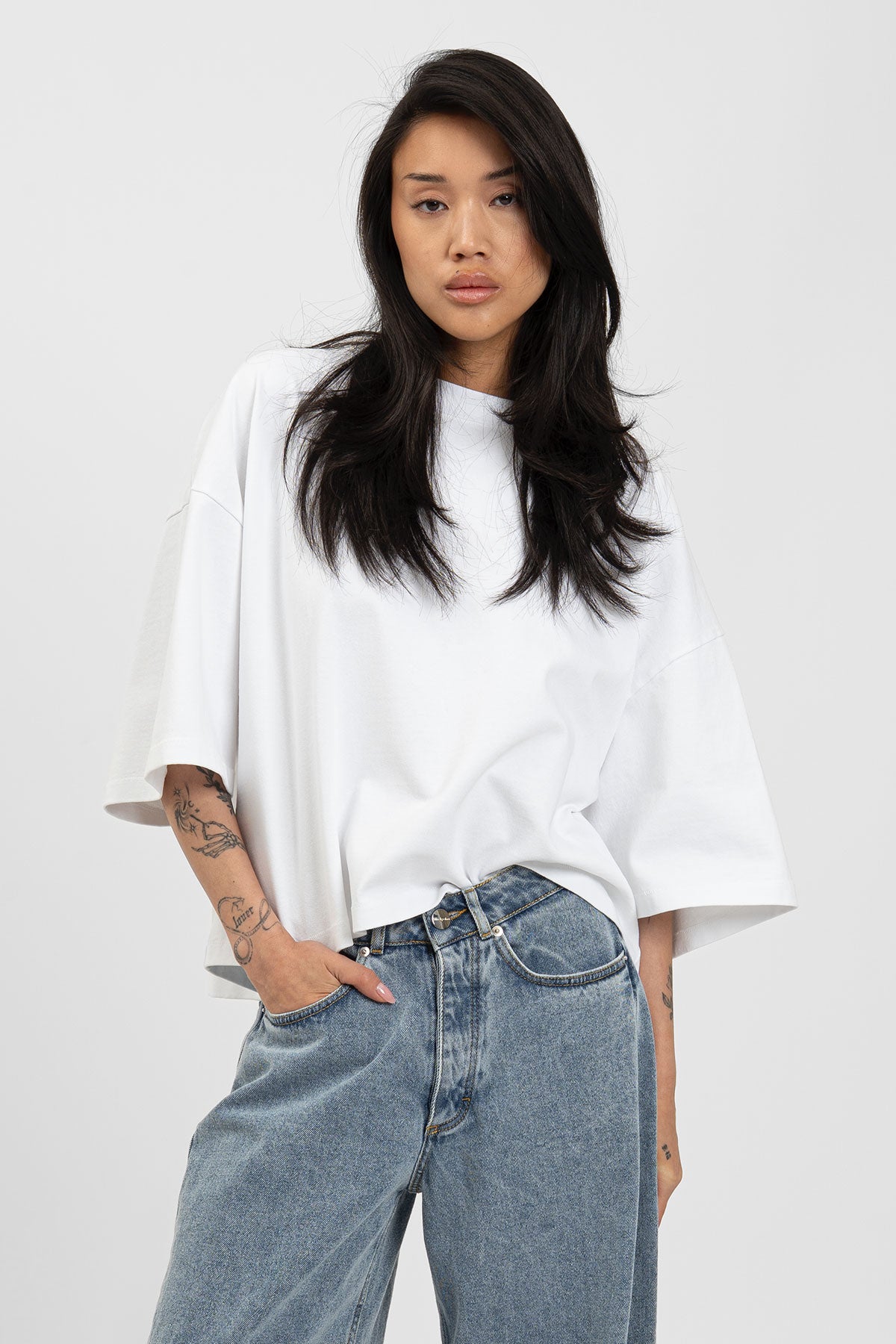 25ss STRONG PACK TEE SHORT WHITE・BLACK M STRONG PACK TEE SHORT (WHITE)