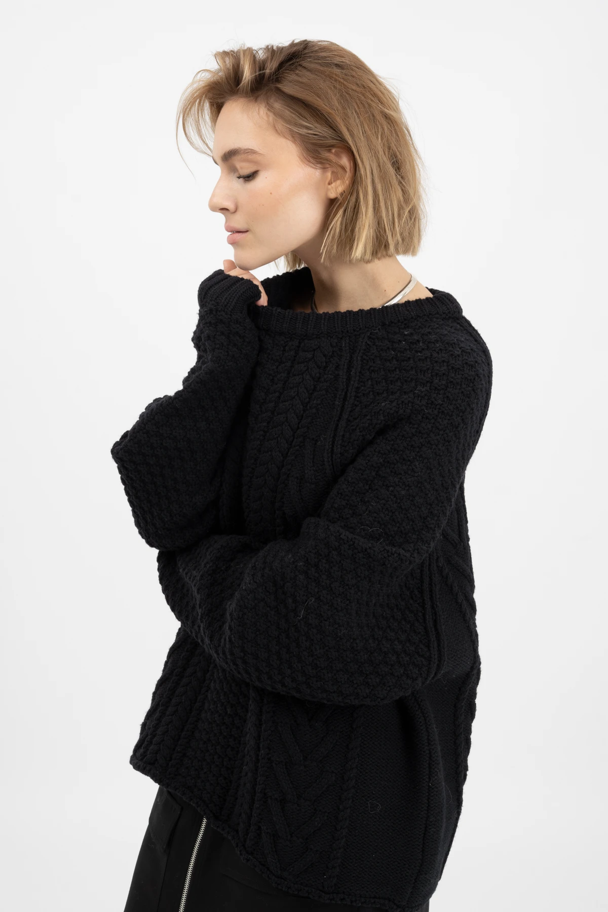 KARLINA Sweater Black