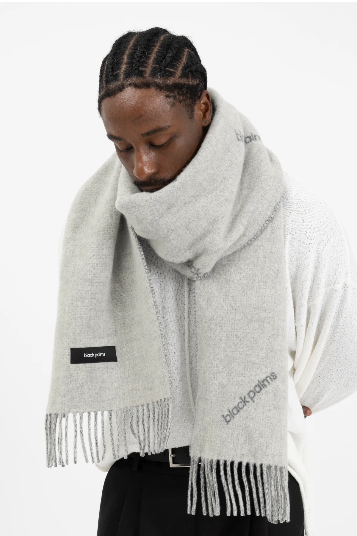 AW24_ECom_bp_Scarf_LightGrey_2