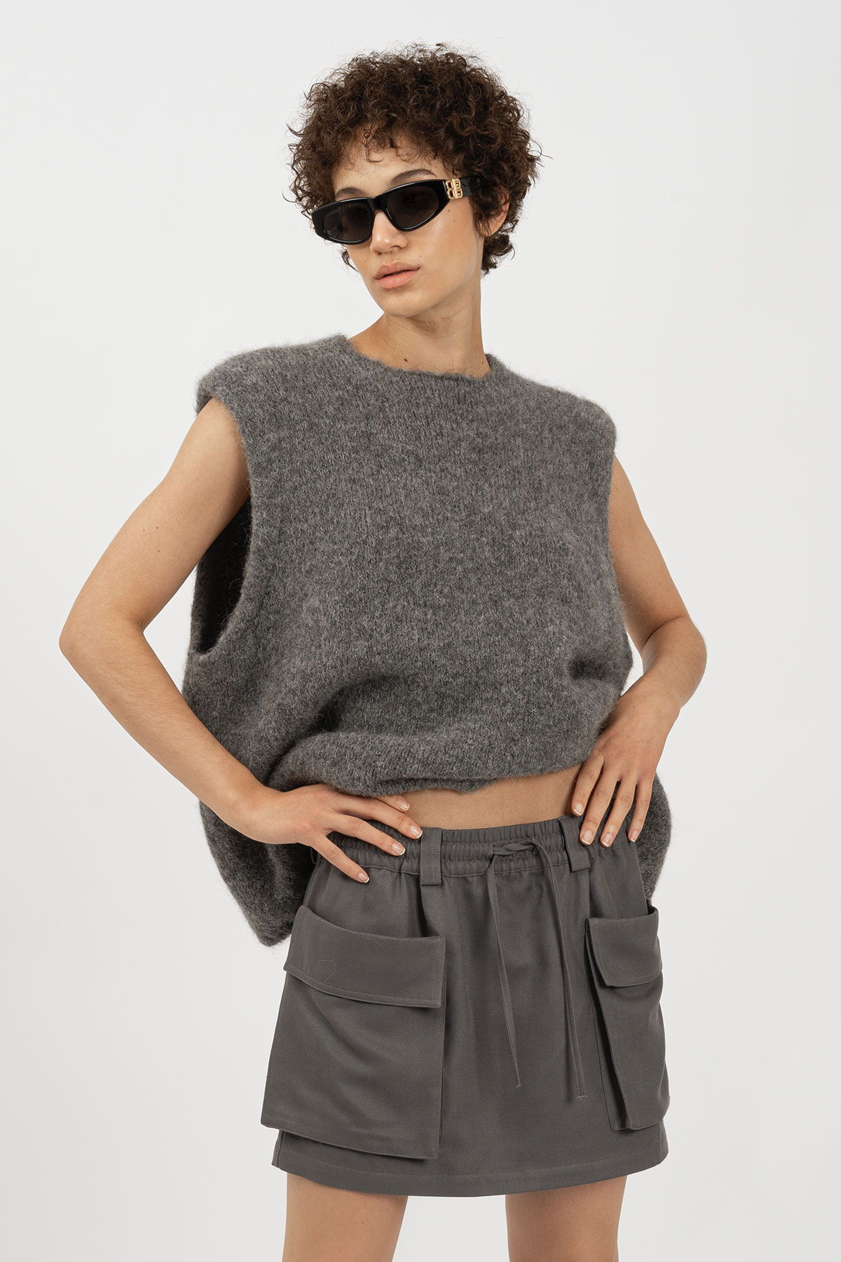 SS25_ECom_bp_BOBBY_Skirt_Dark_Grey_1